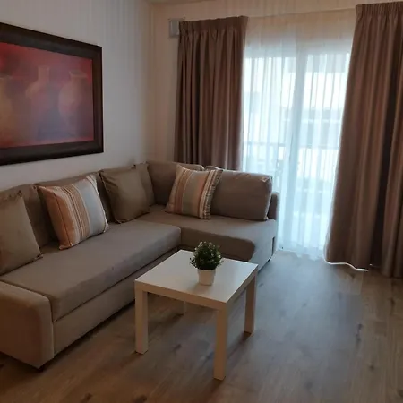 Maresia 1 Apartment *